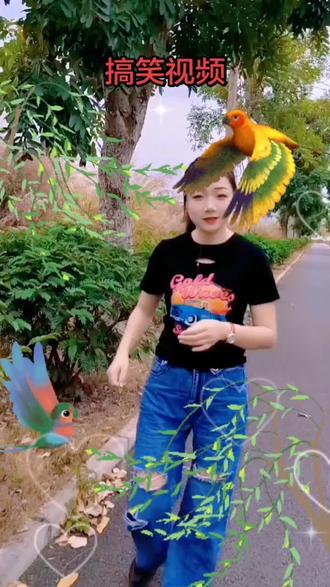 野外遇美女喊三哥,四白四红四酸四绿对答如流,最后一题答对直接做她老公!
#搞笑问答 #拍同款 #三哥日常 #四白四红四酸四绿 #爆笑段子