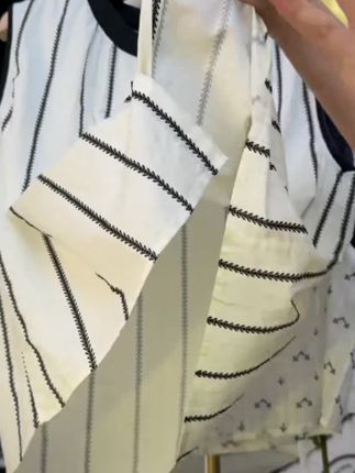高级感条纹无袖衬衫女夏薄款2025新款宽松撞色小个子坎肩背心上衣