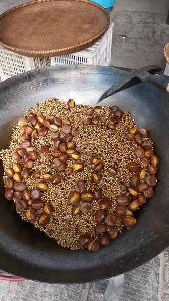 解锁的新技能,拿出来亮一亮#糖炒栗子现炒现卖