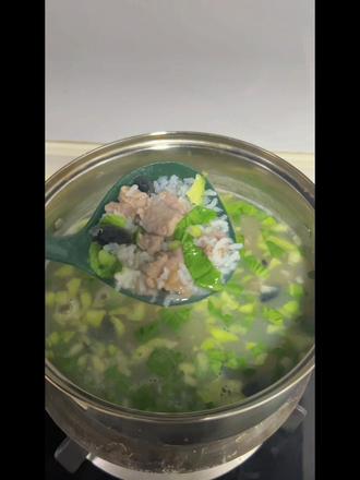 #跟着抖音学做菜 #创作者中心 #创作灵感 #美食教程 #皮蛋瘦肉粥 剩米饭你们会做皮蛋瘦肉粥吗