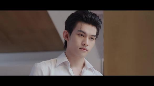 相互救赎的幸福时期,虽短暂……
你们说,樊霄是从何时爱上游书郎的?
#我最喜欢的明星 #我担秒了全世界 #影视剧名场面 #扶持新人计划 #你是凭实力刷到的