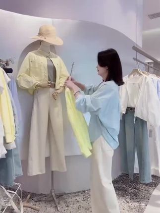 欧若风水蓝色薄款衬衫女装2025秋季新款休闲设计感简约防晒衣开衫#薄款 #防晒衣 #休闲减龄穿搭 #秋季穿搭