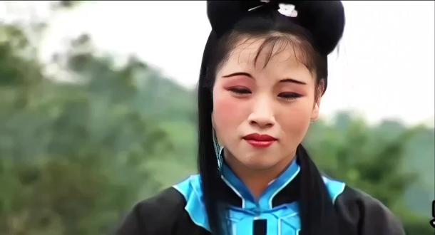 看到婆母她很心毒辣
一饿二饥饿得小人无处走
官人经商不在家
像我金花好像口中吃黄连
千言万语说不出
口中有苦肚中吞
抬头望天月儿圆圆
乌云遮天暗沉沉
方才乌云又晴天
难吹心中千般冤
啼啼哭哭莫叹息
要到磨房挨麦去#青年戏曲传播者 #戏曲也抖音 #谁说戏曲不抖音 #弘扬戏曲文化 #戏曲