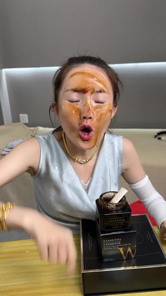 新生产的红茶冻膜来了,今天69.9到手拍一发二,啫喱质地,上脸冰凉舒服,深层补水,靓嫩肌肤#红茶冻膜 #好物推荐🔥
