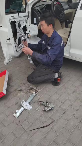 玻璃不会升降 一检查 钢丝绳断了#记录修车日常 #智慧汽修保养 #玻璃升降异响 #同城修车 #林州修车