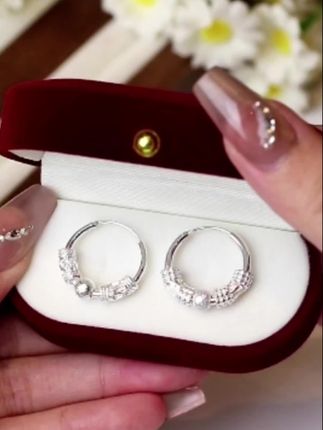 #路路通银色耳环复古轻奢时尚百搭正品保证气质素款。