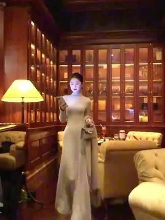 温柔又有力量,大女主风狠狠拿捏住了!#创作灵感 #优雅气质 #高级感穿搭 #温柔穿搭 #国风古韵