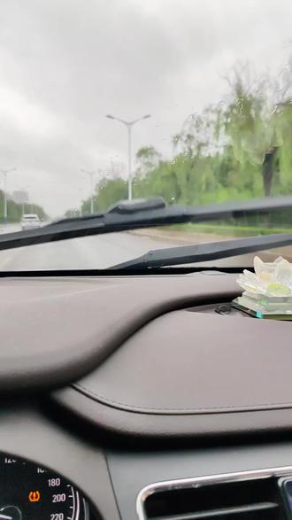 这大概就是很多妈妈学开车的意义吧#送娃上学的早晨
