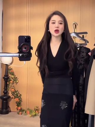 #高级感穿搭 #显高显瘦 #气场全开 #氛围感穿搭 #显瘦显高显气质
