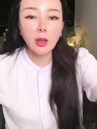 #万般微颜 如果说每次洗头发都能掉一大把头发的姐妹们一定要把生姜洗发水用起来