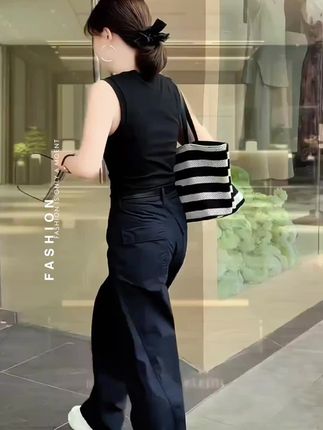 #日常生活 #记录生活 #电脑 #慵懒风穿搭 #重要事情说三遍
