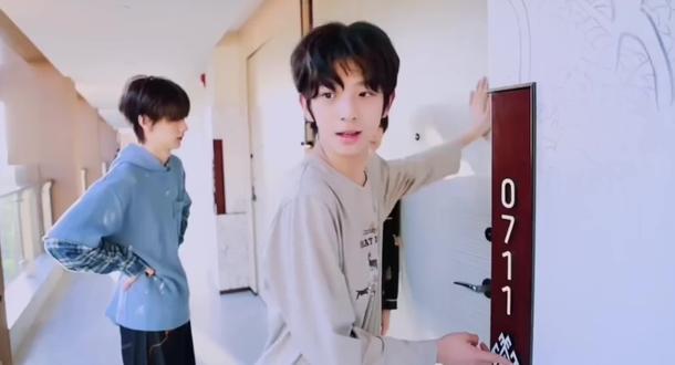 哈哈浚铭叫师兄起床自己躺下了#陈浚铭 #余宇涵