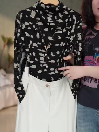 2025秋季新款洋气百搭独特漂亮小衫半高领网纱长袖打底衫女#早秋穿搭#百搭打底衫#洋气穿搭#显瘦穿搭#谁穿谁好看
