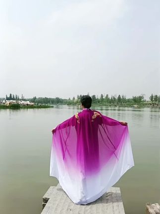 #优雅永不过时 #公园景观 #人在画中游 !