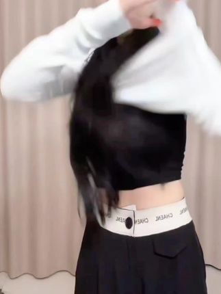 #秋装新款#时尚休闲显瘦#谁穿谁美 #穿出舒适感 #谁穿都好看