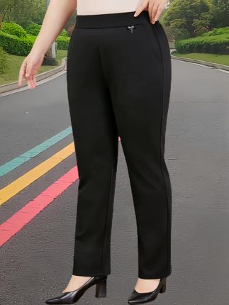 2025秋冬新款黑色高腰直筒休闲裤   2025秋冬必入的显瘦神裤来了!专为胖mm定制大码版型,从XL到5XL都能精准贴合身形。高腰设计轻松藏住小肚腩,瞬间拉高腰线显腿长;弹力面料不紧绷,弯腰下蹲都自在;垂感面料挺括不易皱,走路带风还显利落。经典黑色自带显瘦buff,搭配毛衣、卫衣都合适,日常通勤、逛街遛弯穿都舒服,秋冬穿它既保暖又能穿出好比例,胖mm闭眼冲的百搭款!#白色连衣裙小个子 #街拍时尚穿搭 #出街穿搭 #街拍小姐姐穿搭 #街头时尚穿搭 @DOU+小助手 @DOαu十小助手 @抖加🔥上热门🔥dou+🔥热点宝 @