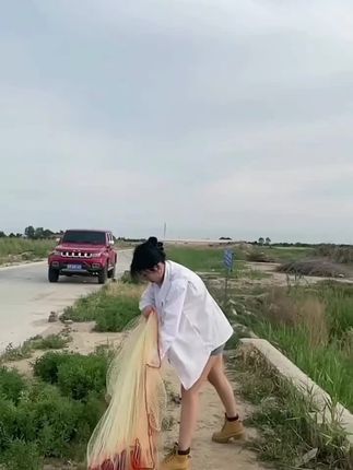 传统轮胎线手撒网手抛网渔网旋网老式撒网捕鱼网手抛渔网捉鱼拉网#户外撒网捕鱼 #危险动作请勿模仿
