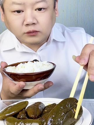 我发现了一个超级下饭的神器,就是这个韩式葱油椒,它真的太好吃了#太香啦 #超好吃 #太好吃了 #无辣不欢