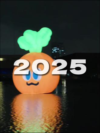 「我要活在有你的世界中
我要活在有你的春夏秋冬」
#我们的2025年终总结 #五月天年度总结 #五月天 #五月天5525回到那一天巡回演唱会