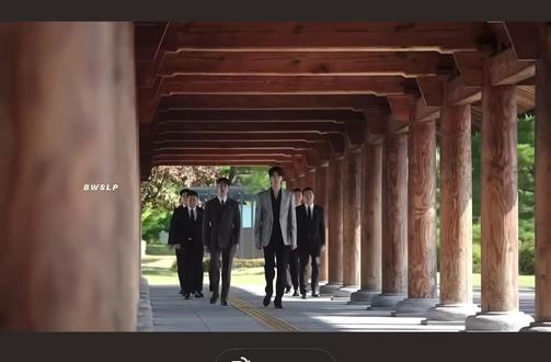 边佑锡走路,看的好爽。不愧是192韩国男模