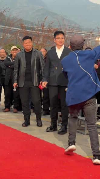 贵州大洋芋来奉节高铁站了。郭少杰直播间