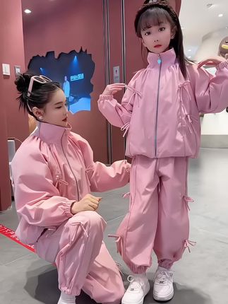 #女童穿搭 #女童套装穿搭 #春秋穿搭 #家有女儿这样穿搭 @抖加🔥上热门🔥dou+🔥热点宝