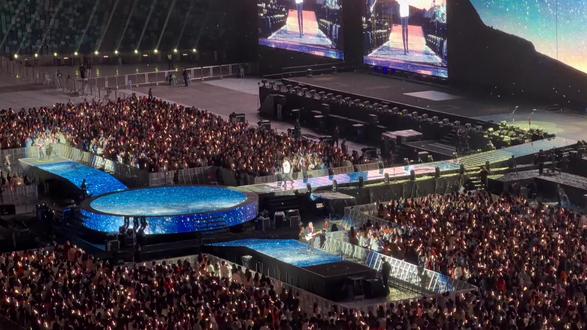 真的很喜欢听阿信讲话
这跟谈了有什么两样
我们要一起唱到八十岁#五月天 #五月天广州演唱会 #5525五月天回到那一天巡回演唱会