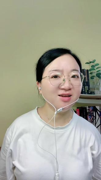 视频添加弹幕,原来还可以这样添加 #短视频制作技巧 #自媒体知识分享#教程#视频弹幕 #每天学一点新技能 @抖音小助手 @DOU+上热门 视频剪辑小技巧,视频添加滚动字幕