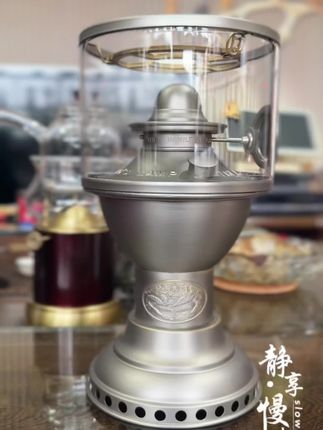 镀哑光银的26厘米高龙凤上链灯