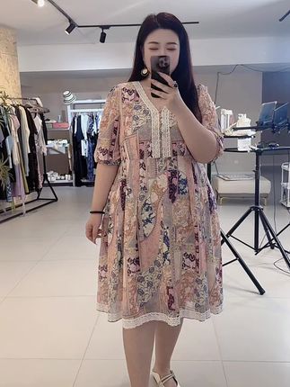 300斤休闲碎花连衣裙#岩心大码女装
