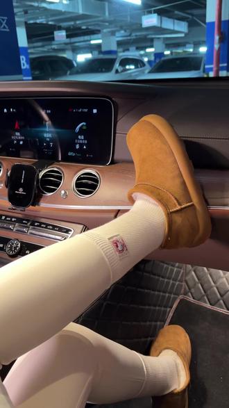 百搭又好穿!防水小土豆短靴#宽胖脚女鞋 #创作者中心 #创作灵感 #女鞋 #防水短靴 @抖音小助手