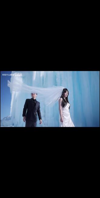 风雪再大 也挡不住奔向彼此的脚步
这是属于刘哲和吴倩怡的浪漫#5100 #刘哲 #赛里木湖 #崔晋 #易梦玲