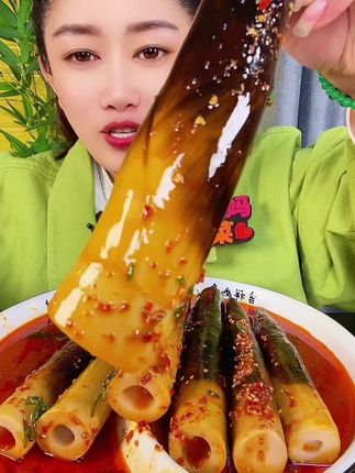 破价手剥笋,一包一斤三种口味,开袋即食下饭菜,追剧小零食 #妈呀太香了 #手剥笋清脆爽口 #太好吃了 #清凉一夏 #这也太好吃了