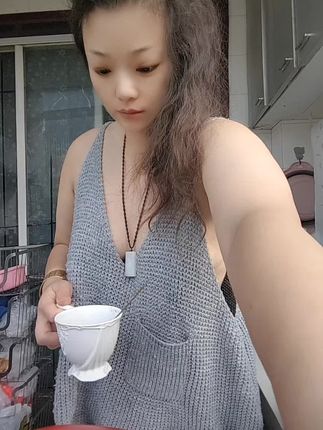 秋天的早晨多了几丝凉意!