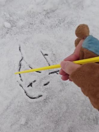 雪地小乔一分半原速绘画过程
好冷啊!!😡
#雪地画 #王者荣耀 #王者荣耀小乔 #小乔 #绘画