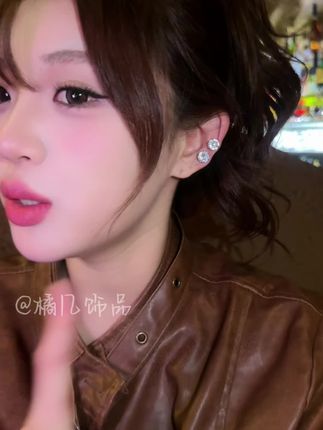 巨巨巨闪,无耳洞也可以放心戴,无痛拥有精灵耳的快乐谁懂啊#网红饰品#耳夹