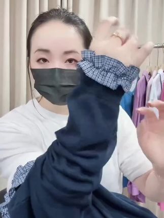 米蓝家名殿春秋款来袭!木耳花边点缀细羊毛开衫,柔软保暖又自带浪漫,一衣多穿,轻松切换内搭外穿模式!#春秋穿搭 #木耳花边 #细羊毛开衫 #百搭单品 #温柔风穿搭