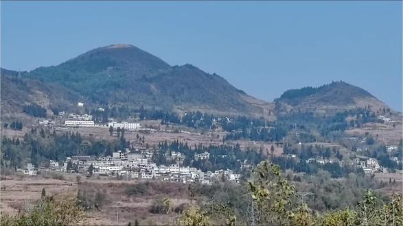 以自信为帆,驶向成功彼岸(九年级语文第二次月考作文)