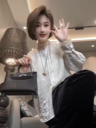 #早秋穿搭 #洋气减龄两件套 #谁穿谁好看系