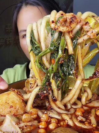 又酸又辣又麻,口味重的可以试下这款土豆粉,特别过瘾够味😋#美食 #嗦粉 #土豆粉