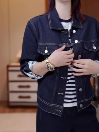 #穿出自己的风格 #女装穿搭 翻领牛仔外套