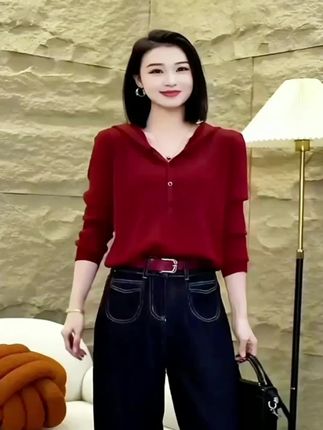 #针织衫 #谁穿谁好看 #高级感穿搭 #洋气上档次 #百搭上衣