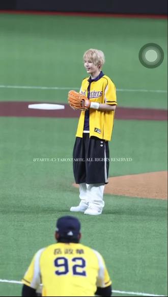 回归是这个造型的话
wzx你直接掏我钱包就行!!!
#将太郎#shotaro
#大崎将太郎#riize #回归