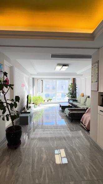 泉水美域盛景五层顶洋房装修保持好