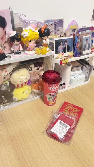 很好的meco!今天谁还没投星光大赏!#时代少年团 #meco果汁茶 #追星周边 #日常分享