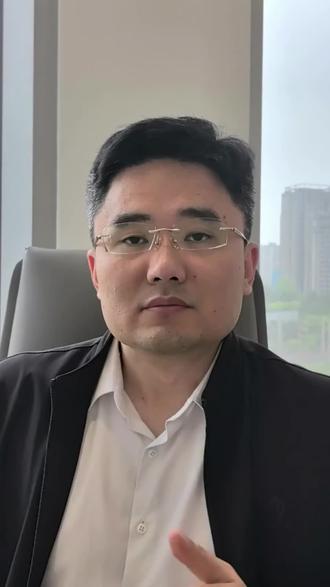 地方金融部门首度明确:4倍LPR为小贷公司年化利率红线,年化利率标准应为12%。#消费贷 #网贷 #小贷 #财经
