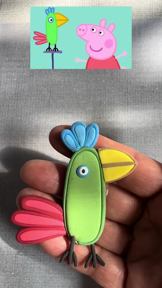 你发图我来捏,今天是粉丝投稿的小猪佩奇的朋友~鹦鹉波利#做手工我是认真的 #亲子手工 #粘土 #日常vlog @抖音小助手 @抖音创作小助手 @抖音艺术