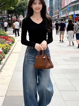 这条裤子真的是又美又飒,而且穿起来又舒服又自在,非常非常显气质。#牛仔裤穿搭#内娱琥珀系中女的力量感#说好的随便穿穿去看秀 #早秋冷冽又随性的气质穿搭#通勒穿搭如何摆脱土气感