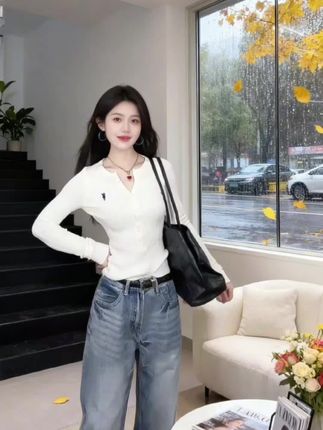 #轻松摆脱路人感的韩系穿搭 #我的双11必买清单 #解锁微胖梨形的本命穿搭 #秋冬穿搭新鲜感在线  #解锁秋季一周色彩灵感穿搭