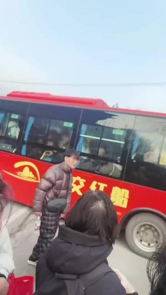 来云梦山不要再来了,景区太堵了,车少人多,景区安排不了